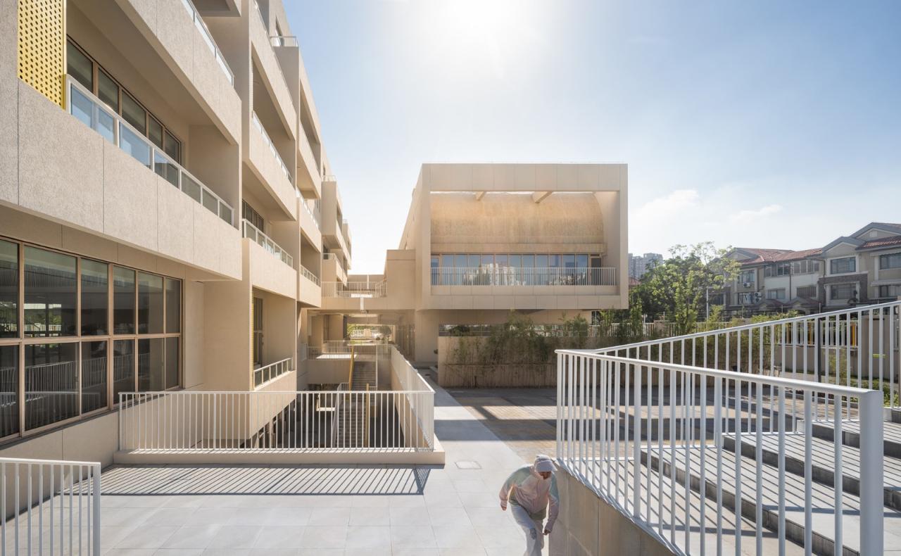 BIM建筑|江苏省南京市文齐路小学 / 荣朝晖工作室