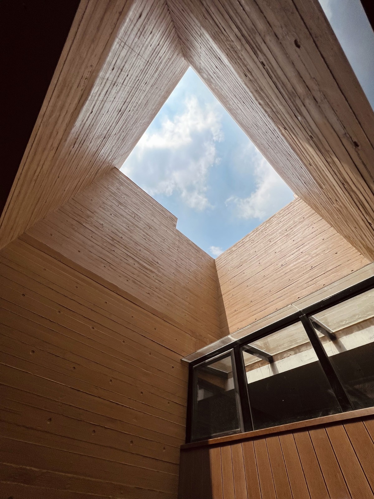 BIM建筑|沐沣悦汤泉酒店 / 优加设计