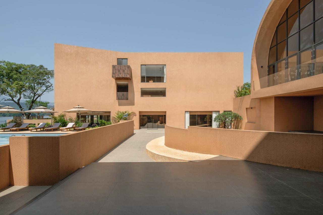 BIM建筑|回应古寺和山水的人文居所：清远慈湖书院 / 城外建筑