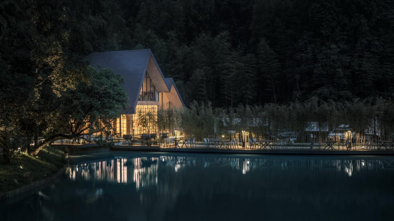 BIM建筑|南昆秘境高山书屋 / 城外建筑