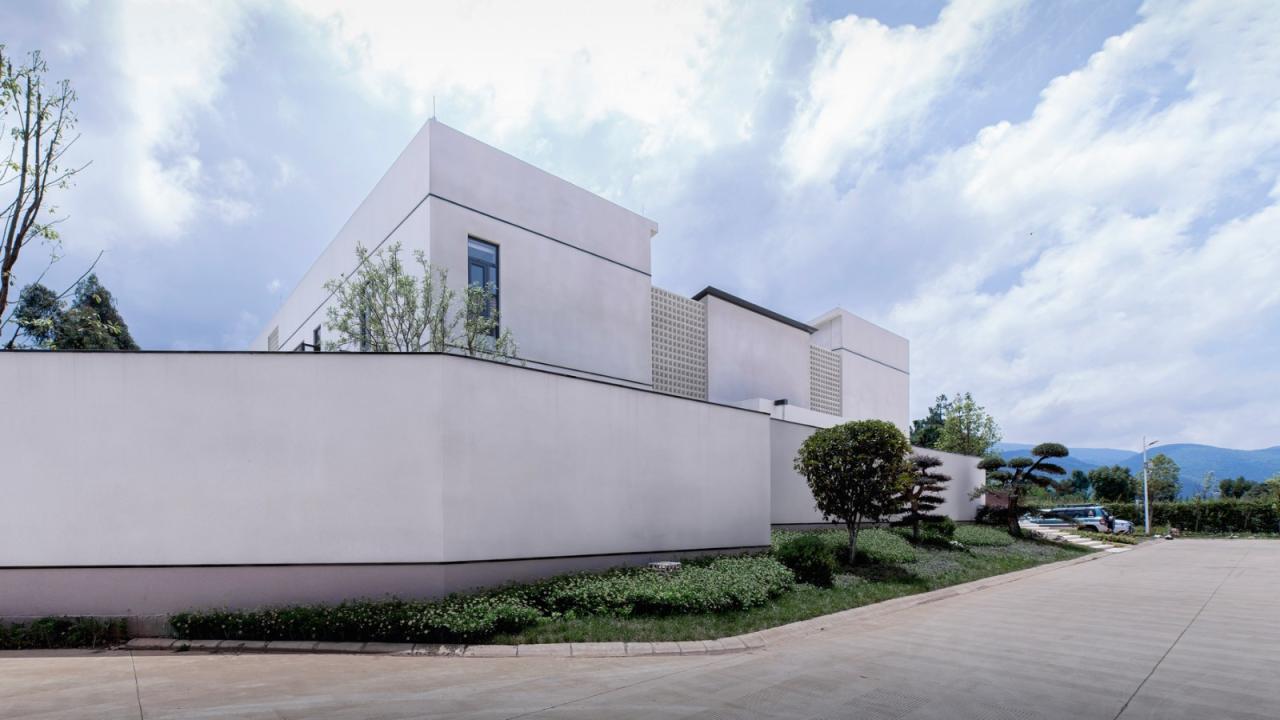 BIM建筑|方院——工业园区里的“四合院”，云南红河州 / 素造建筑