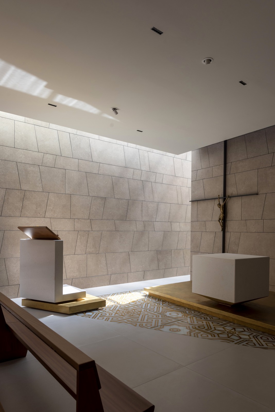 BIM建筑|Redemptoris Mater 教堂 / Studio Kuadra