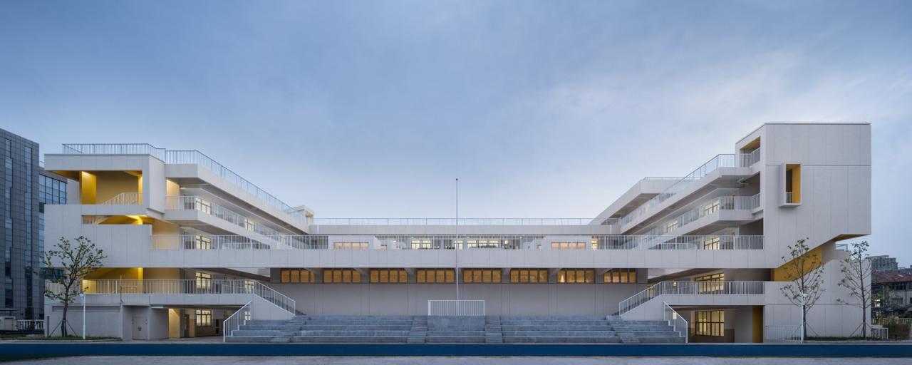 BIM建筑|江苏省南京市文齐路小学 / 荣朝晖工作室