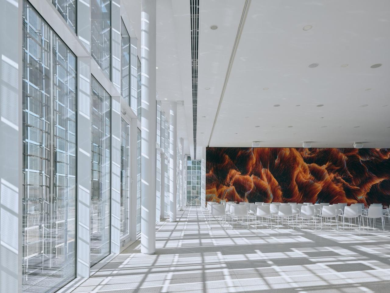 BIM建筑|沙漠中闪烁，欧洲最大太阳能发电厂 / Bilgin Architects