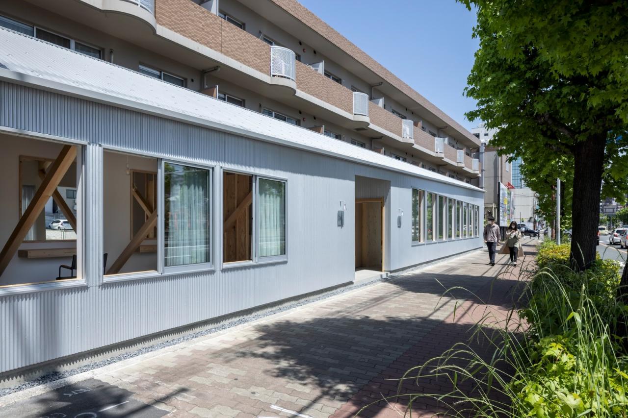 BIM建筑|4x59米三角地，YOKONAGAYA 美容院 / Office for Environment Architecture