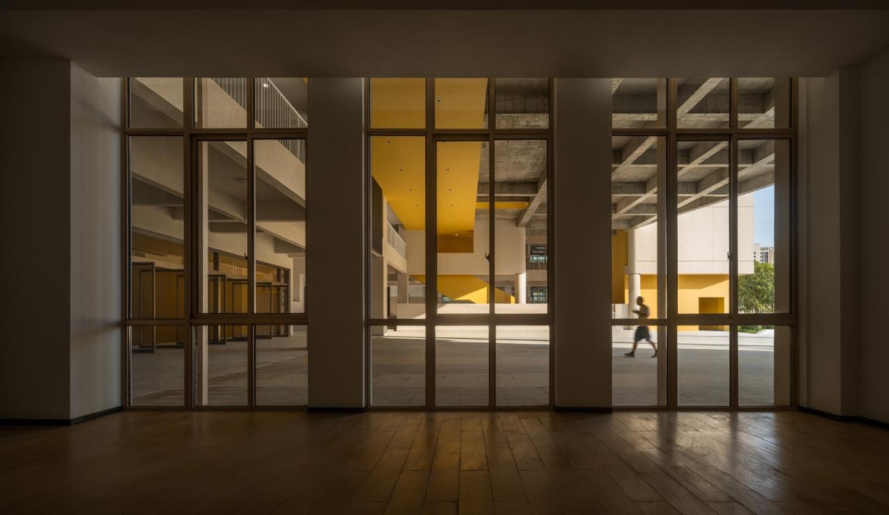 BIM建筑|江苏省南京市文齐路小学 / 荣朝晖工作室