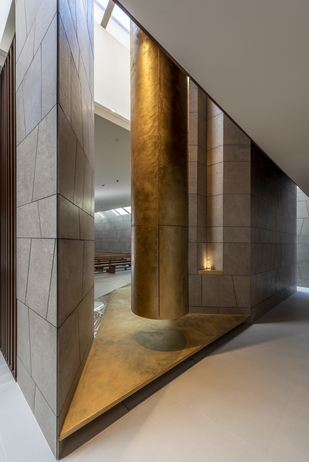 BIM建筑|Redemptoris Mater 教堂 / Studio Kuadra