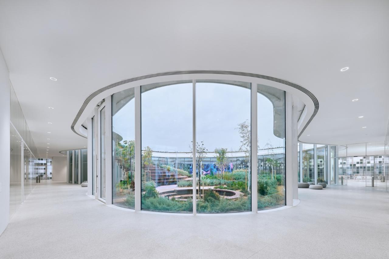 BIM建筑|沙漠中闪烁，欧洲最大太阳能发电厂 / Bilgin Architects