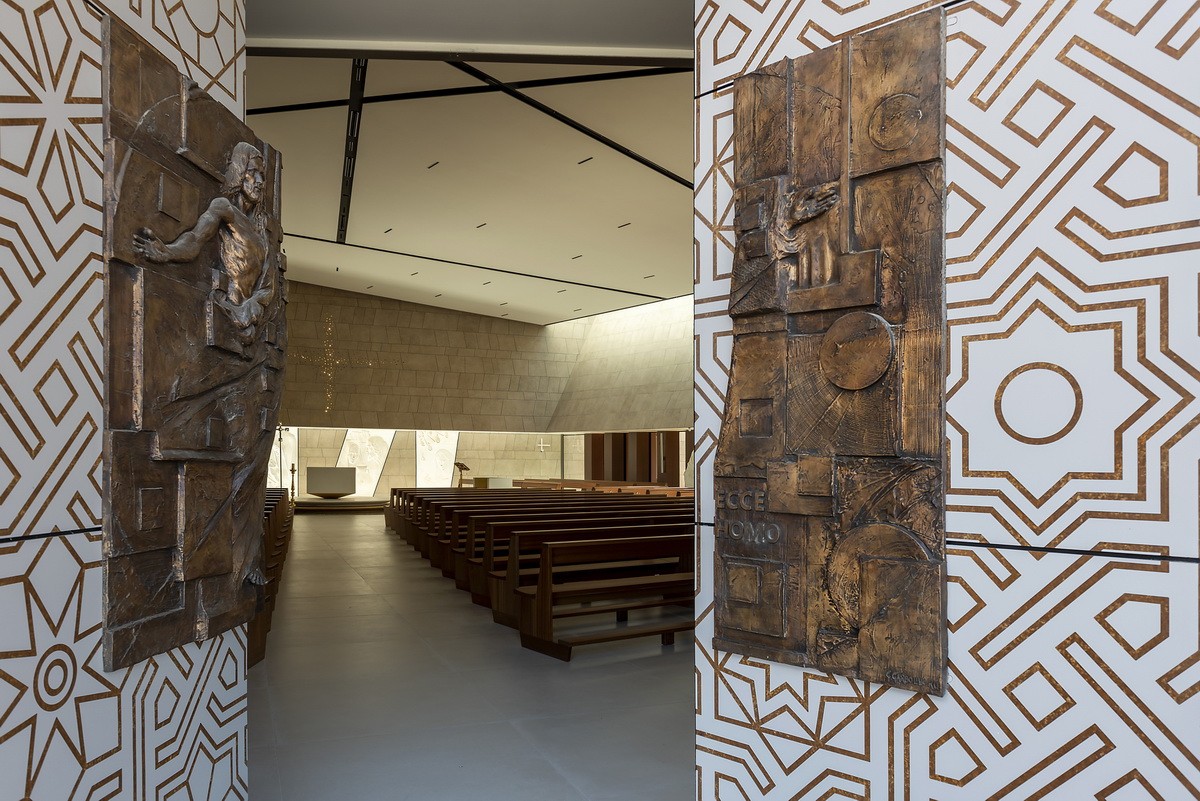 BIM建筑|Redemptoris Mater 教堂 / Studio Kuadra