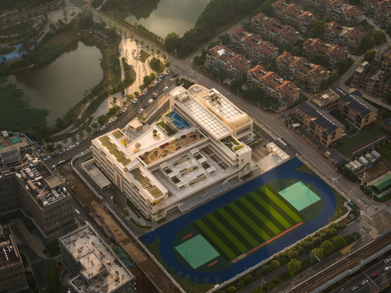 BIM建筑|江苏省南京市文齐路小学 / 荣朝晖工作室