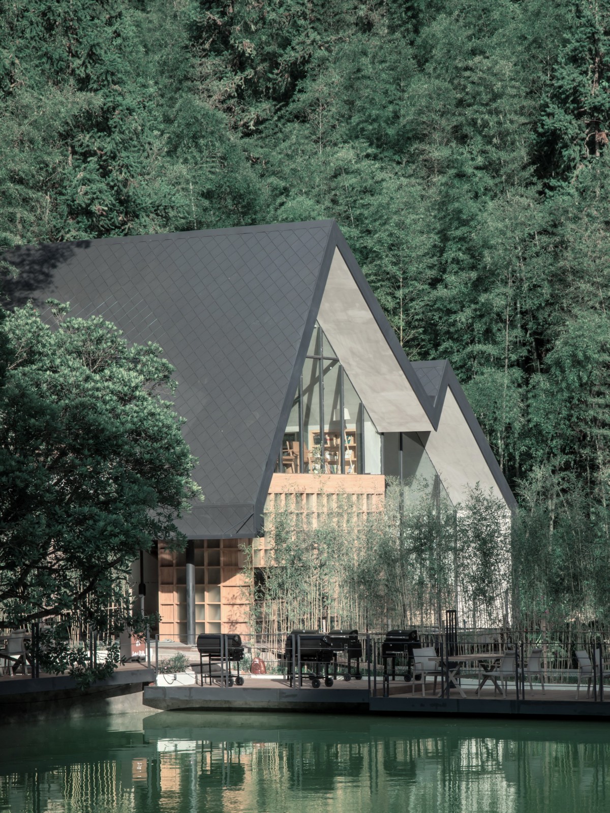 BIM建筑|南昆秘境高山书屋 / 城外建筑