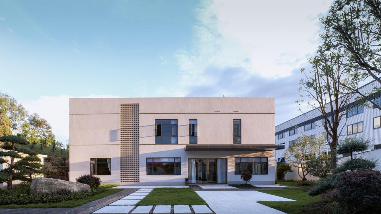 BIM建筑|方院——工业园区里的“四合院”，云南红河州 / 素造建筑