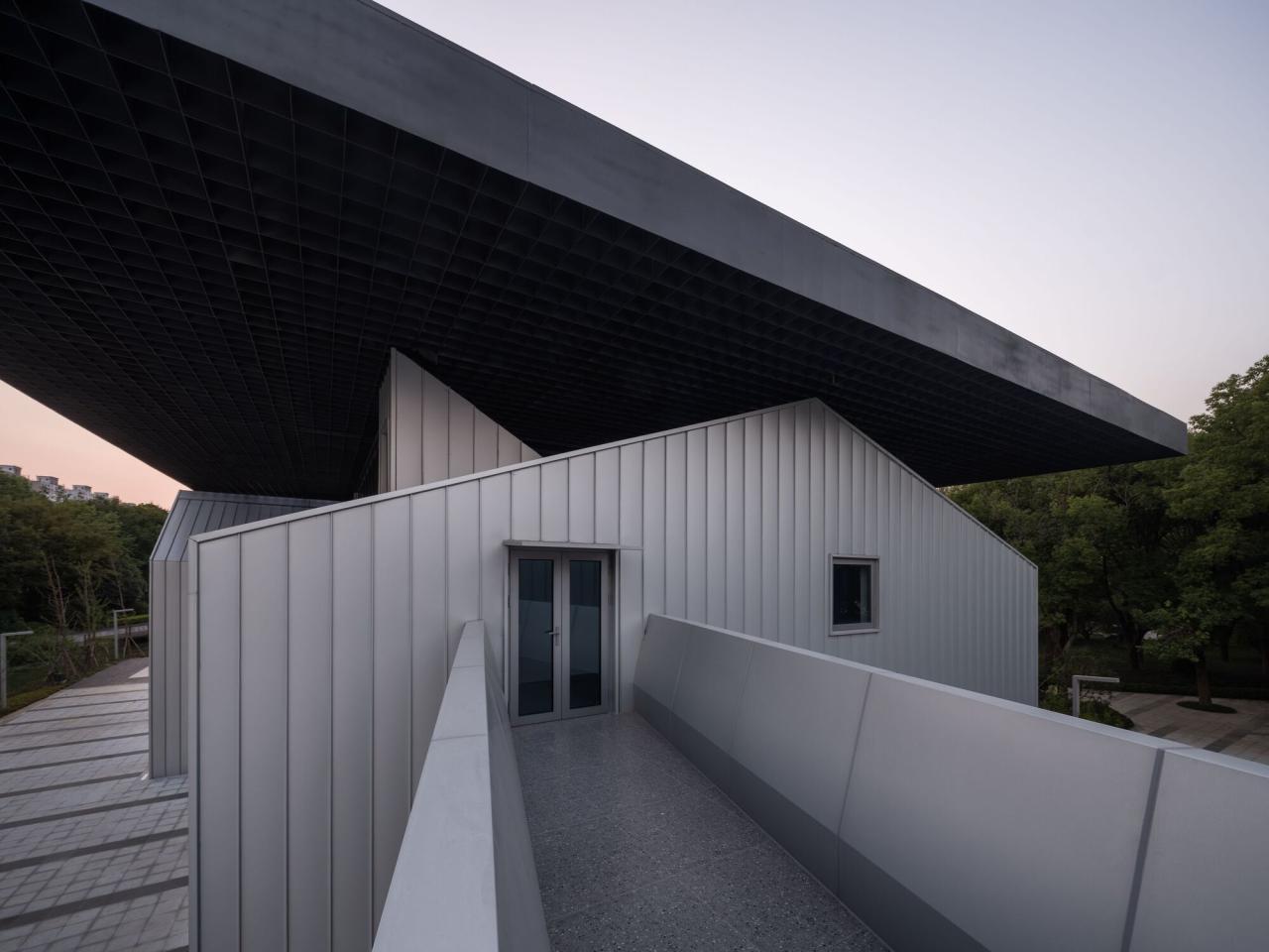 BIM建筑|昆山城市生态森林公园游客中心 / 阿科米星建筑设计