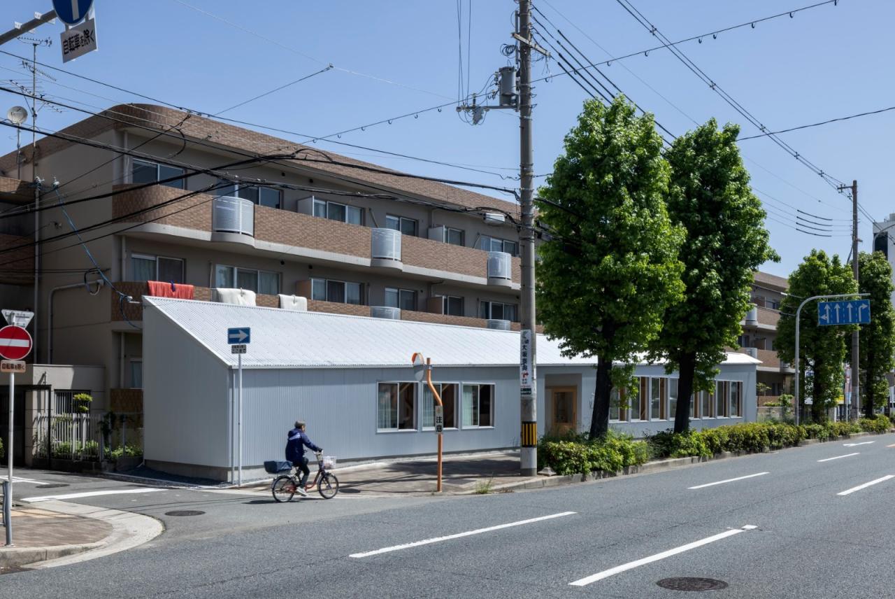 BIM建筑|4x59米三角地，YOKONAGAYA 美容院 / Office for Environment Architecture