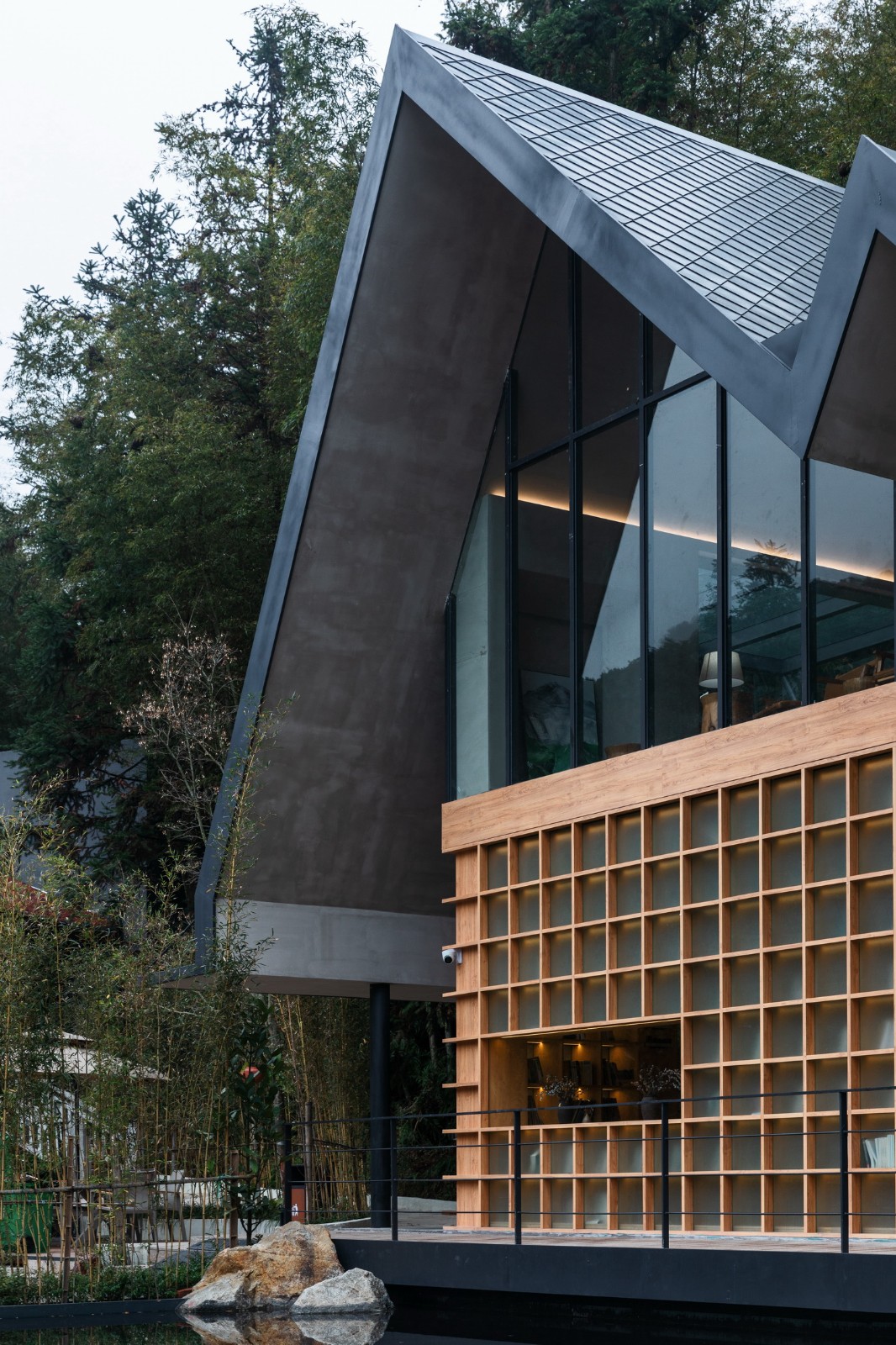 BIM建筑|南昆秘境高山书屋 / 城外建筑