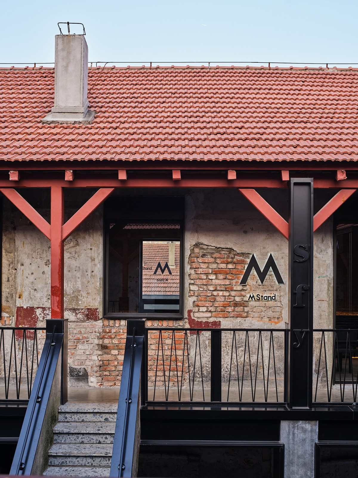 BIM建筑|「百年对谈」M stand-青岛银鱼巷旗舰店 / 平衡空间设计