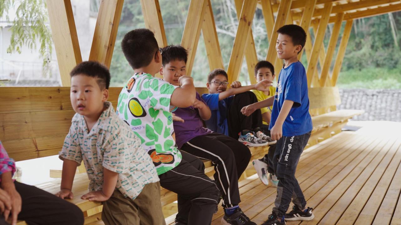 BIM建筑|丰梧季·水渠廊桥 / IARA