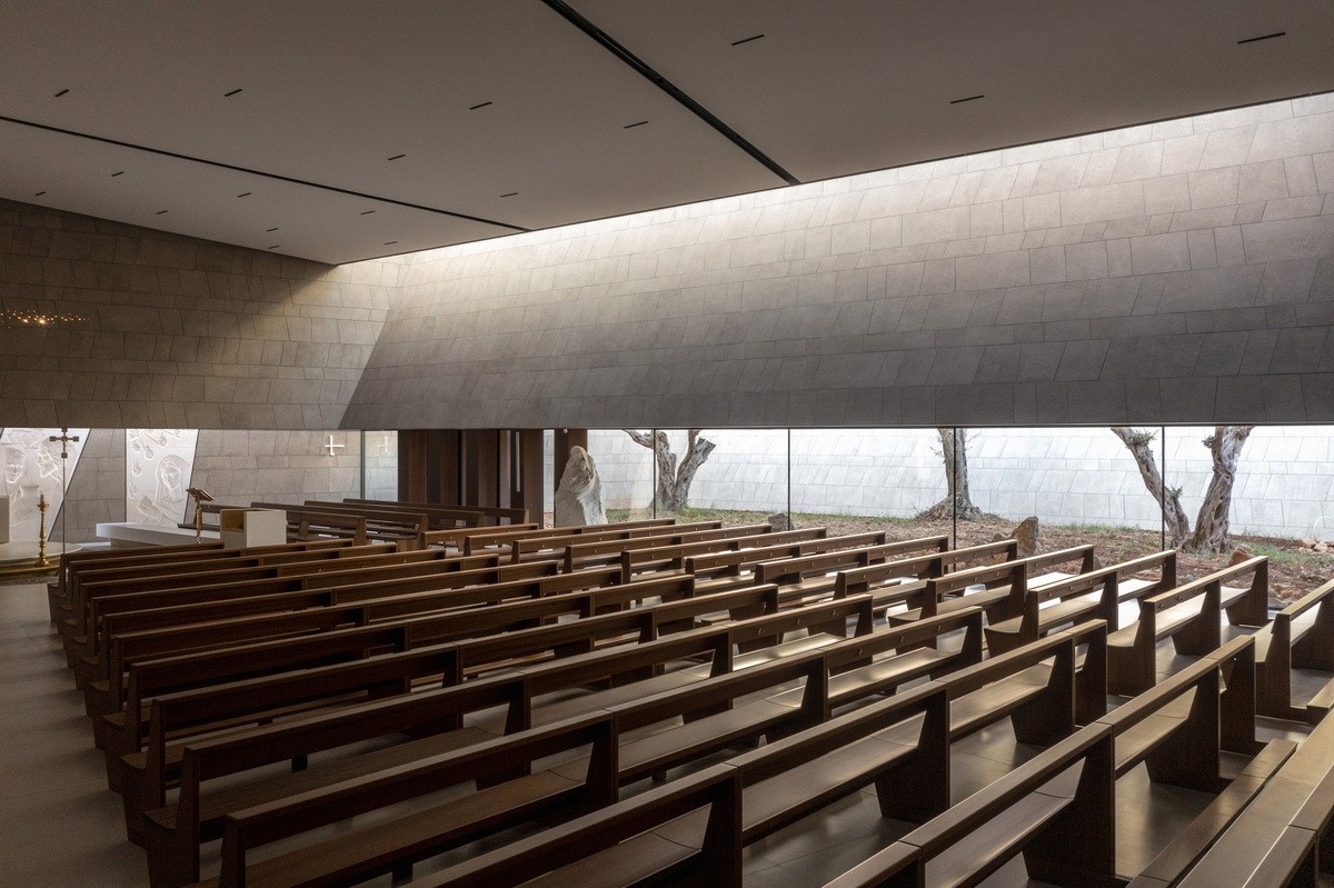 BIM建筑|Redemptoris Mater 教堂 / Studio Kuadra