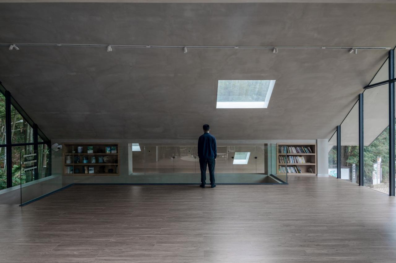 BIM建筑|南昆秘境高山书屋 / 城外建筑