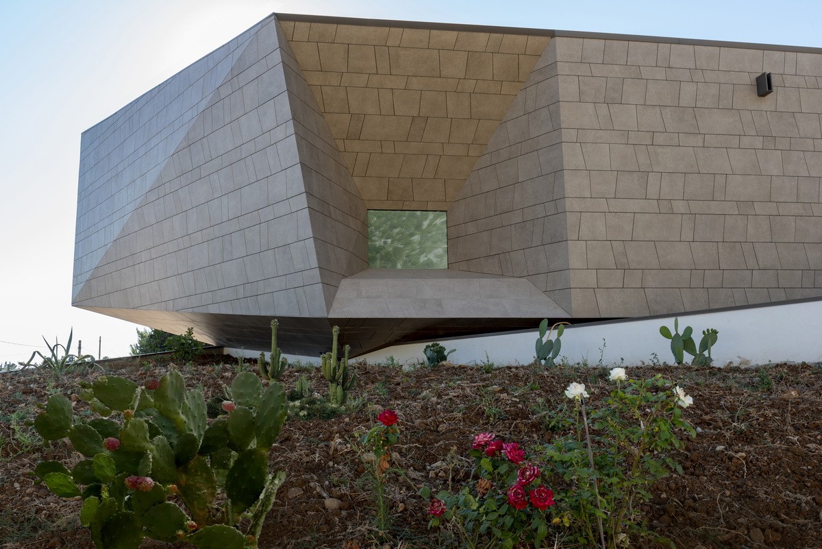 BIM建筑|Redemptoris Mater 教堂 / Studio Kuadra