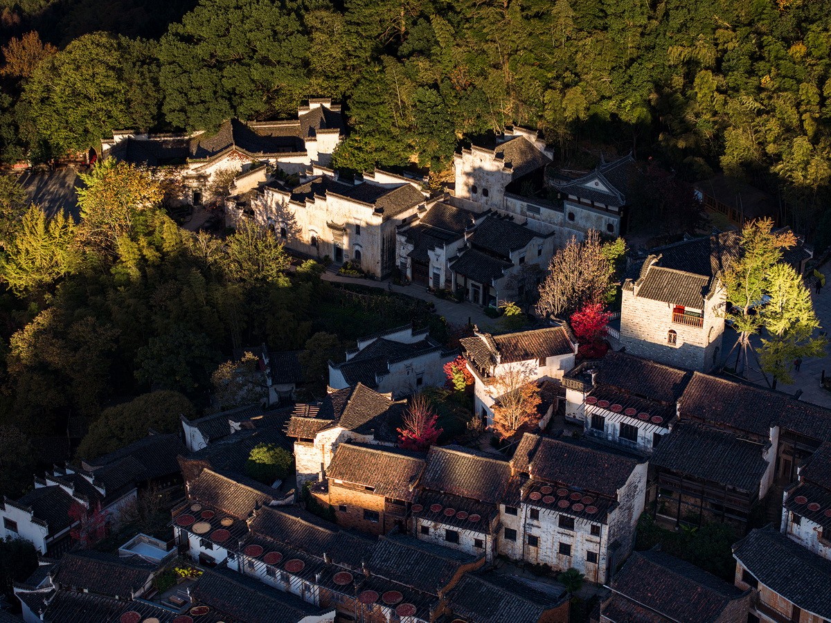 BIM建筑|村庄文化：一砖一瓦，寻回乡愁，婺源篁岭营造记 / 婺源县村庄文化传媒有限公司