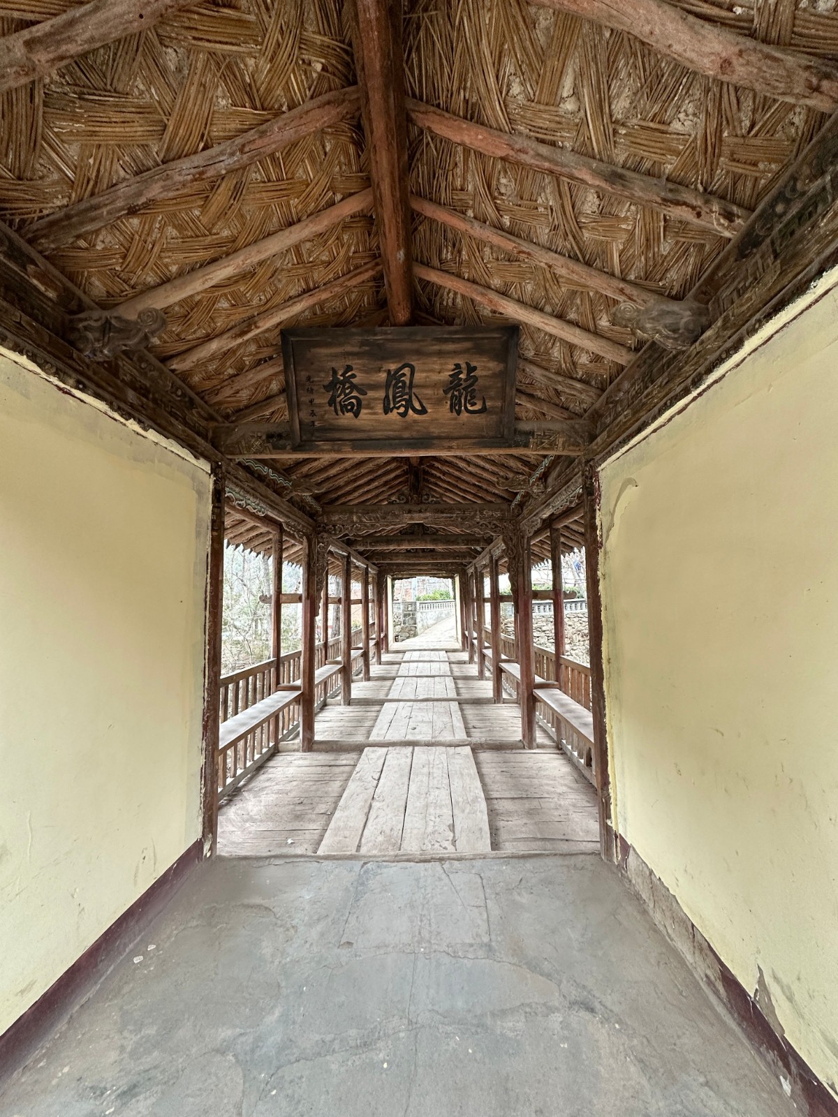 BIM建筑|康县新人字桥及周边商业街更新设计 / 三文建筑 何崴工作室