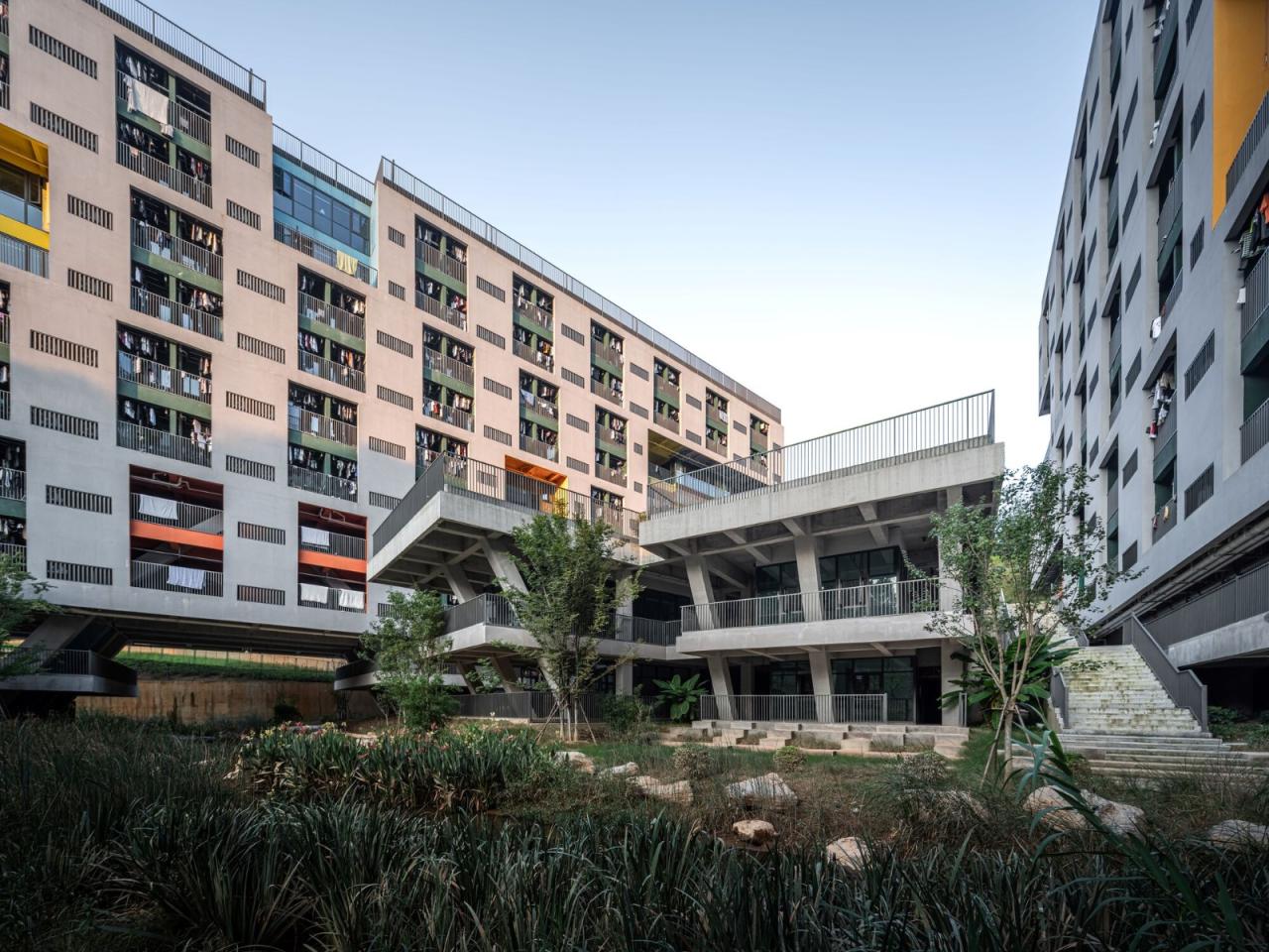 BIM建筑|景德镇艺术职业大学山谷学生公寓 / 清华大学建筑设计研究院