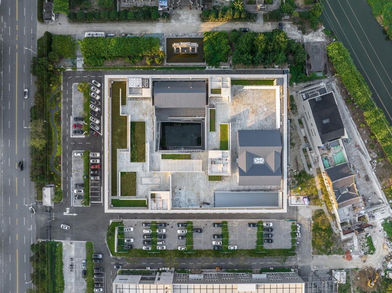 BIM建筑|锡宝行 / 非常建筑