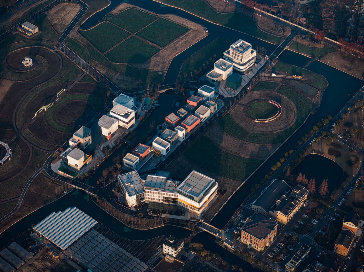 BIM建筑|海宁长安国际花卉产业园 / 森上建筑+朴筑建筑