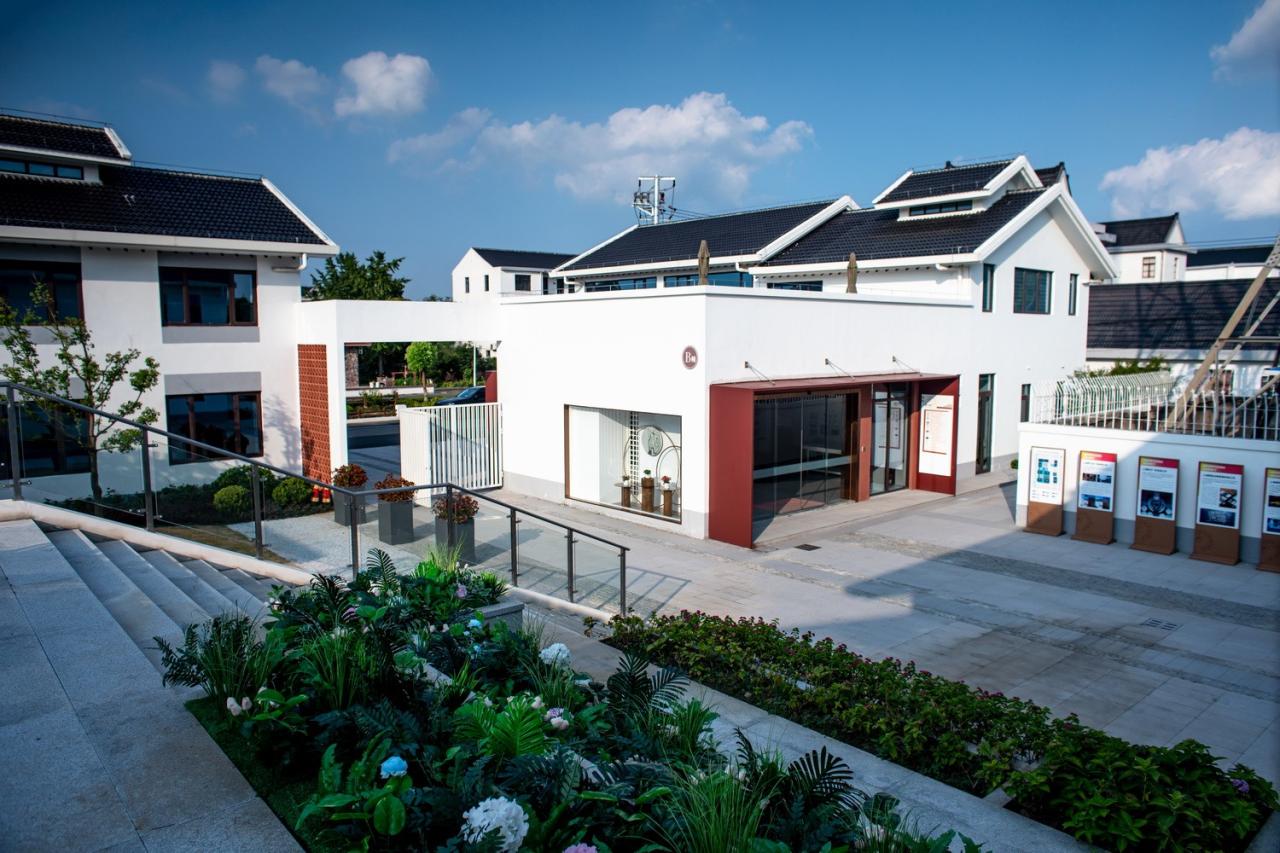 BIM建筑|此时此地：建在花卉园里的小房子—港沿花卉交流中心 / 创霖-泽柏