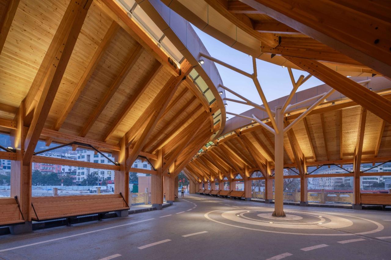 BIM建筑|康县新人字桥及周边商业街更新设计 / 三文建筑 何崴工作室