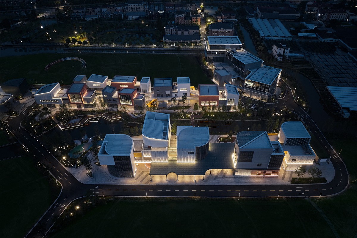 BIM建筑|海宁长安国际花卉产业园 / 森上建筑+朴筑建筑