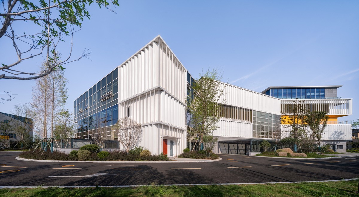 BIM建筑|海宁长安国际花卉产业园 / 森上建筑+朴筑建筑