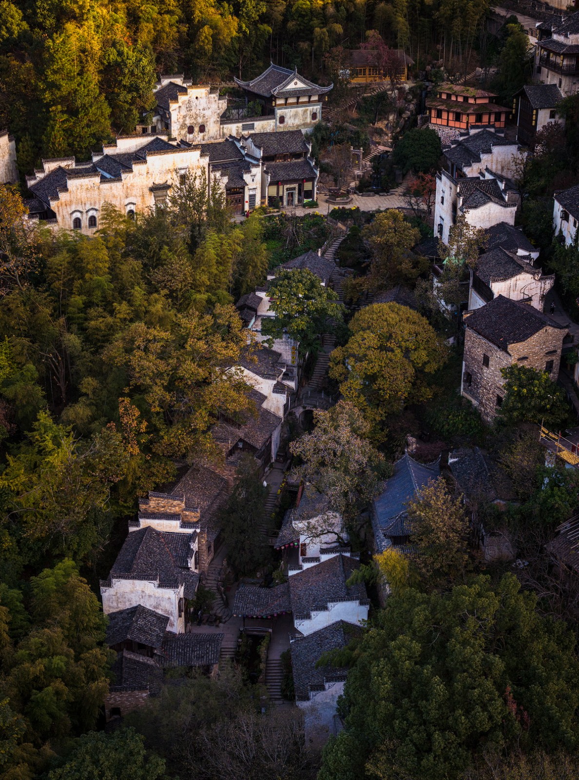 BIM建筑|村庄文化：一砖一瓦，寻回乡愁，婺源篁岭营造记 / 婺源县村庄文化传媒有限公司