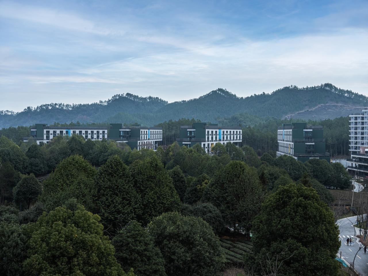 BIM建筑|景德镇艺术职业大学山谷学生公寓 / 清华大学建筑设计研究院