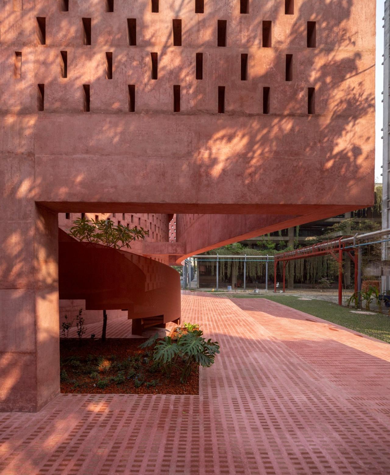 BIM建筑|泽本内萨清真寺 / Studio Morphogenesis