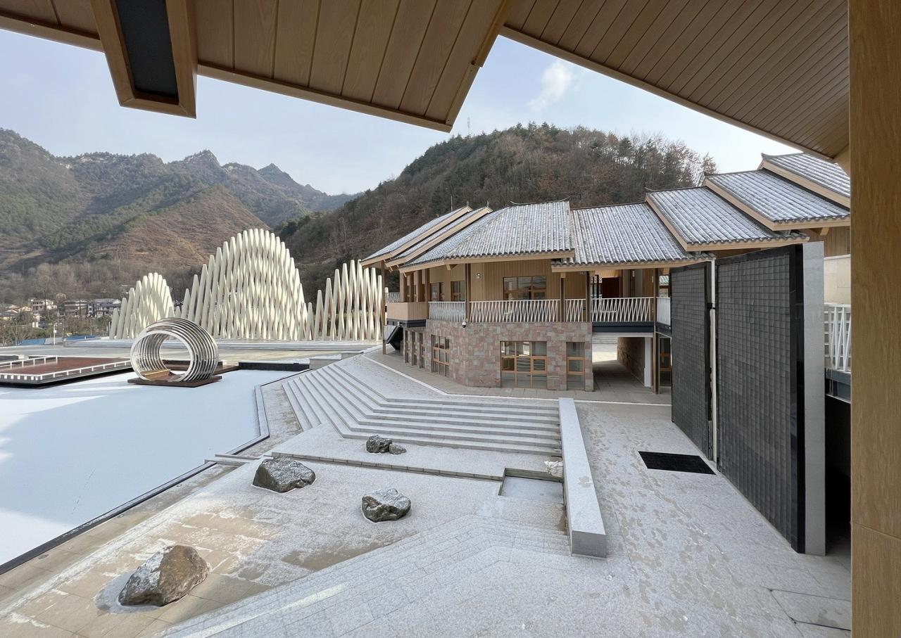 BIM建筑|龙形建筑：康县全域旅游游客集散中心 / 共生建筑Farmerson Architects