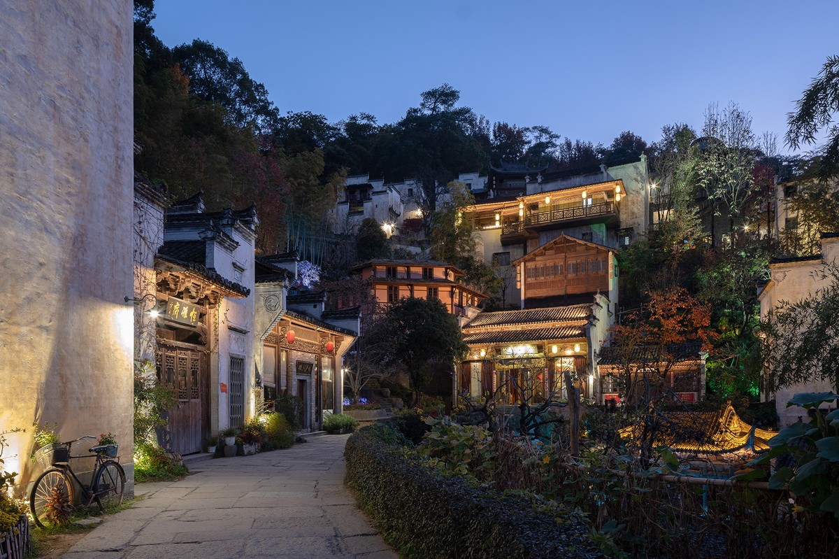 BIM建筑|村庄文化：一砖一瓦，寻回乡愁，婺源篁岭营造记 / 婺源县村庄文化传媒有限公司