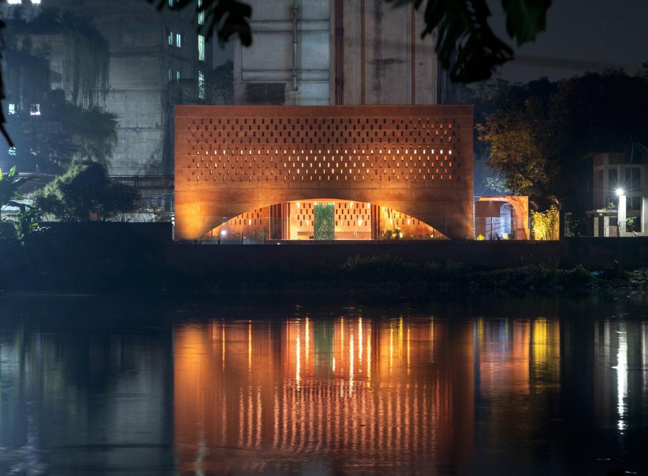 BIM建筑|泽本内萨清真寺 / Studio Morphogenesis