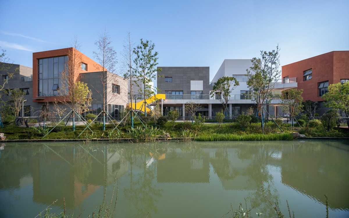 BIM建筑|海宁长安国际花卉产业园 / 森上建筑+朴筑建筑