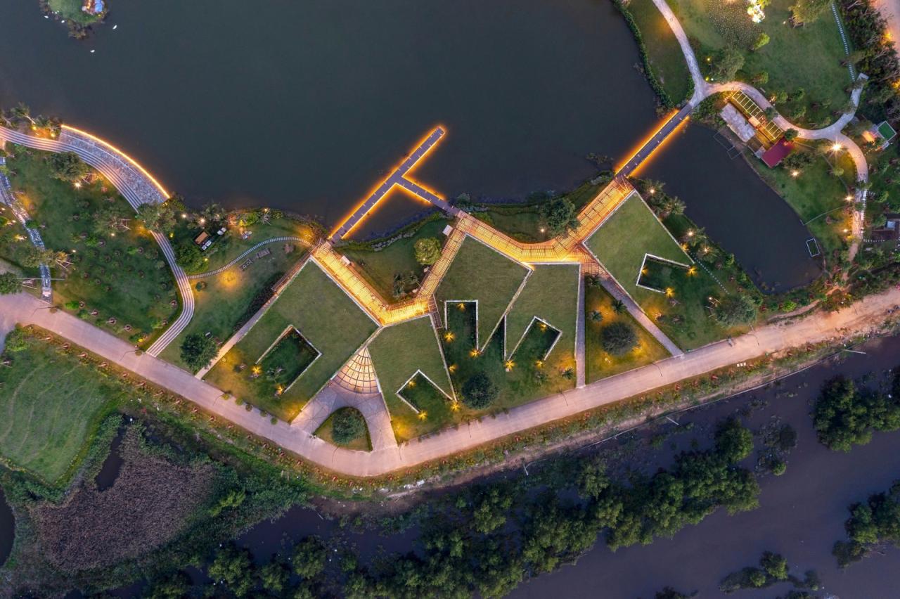 BIM建筑|荣市公园 / MIA Design Studio