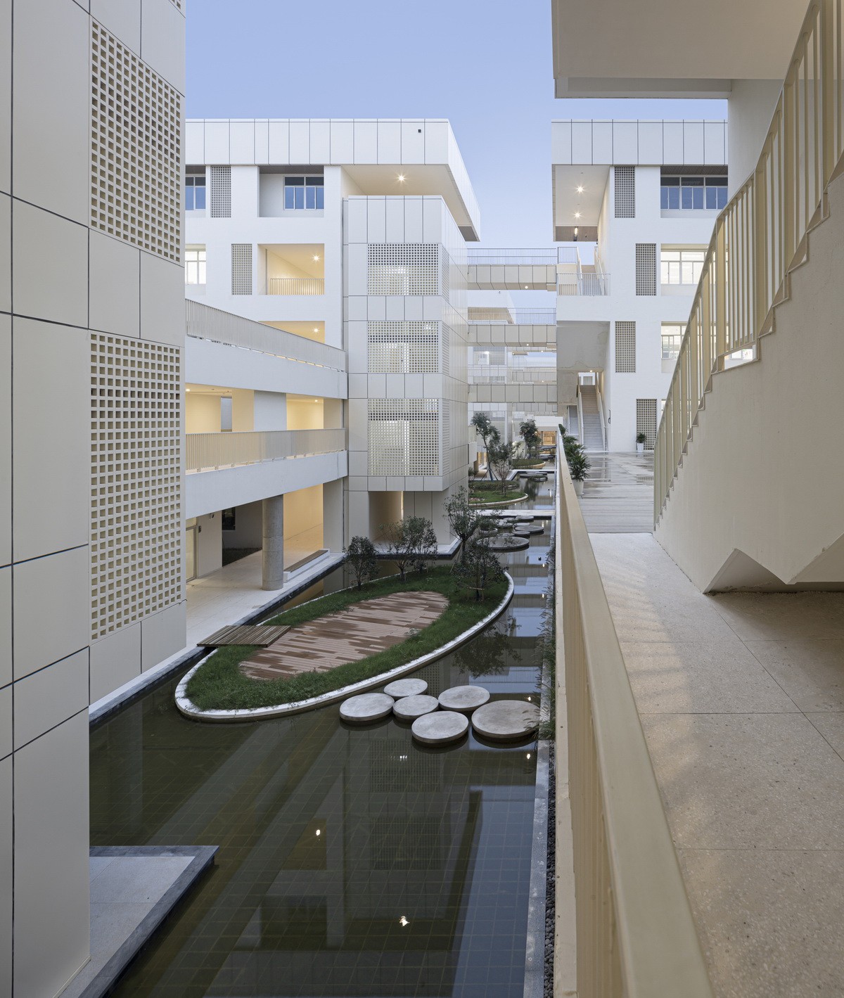 BIM建筑|苏州大学高邮实验学校 / 九城都市建筑