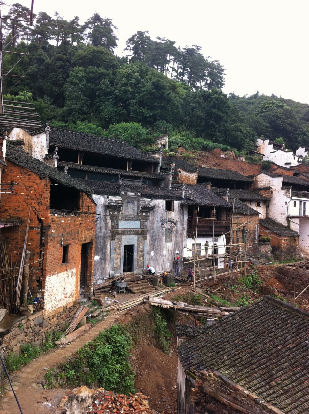 BIM建筑|村庄文化：一砖一瓦，寻回乡愁，婺源篁岭营造记 / 婺源县村庄文化传媒有限公司