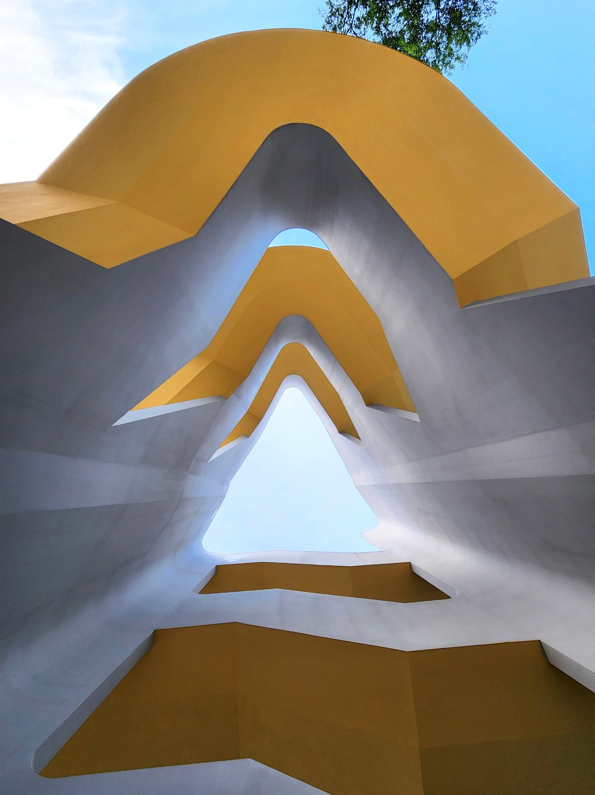 BIM建筑|SAFRA 蔡厝港会所 / DP Architects Pte Ltd