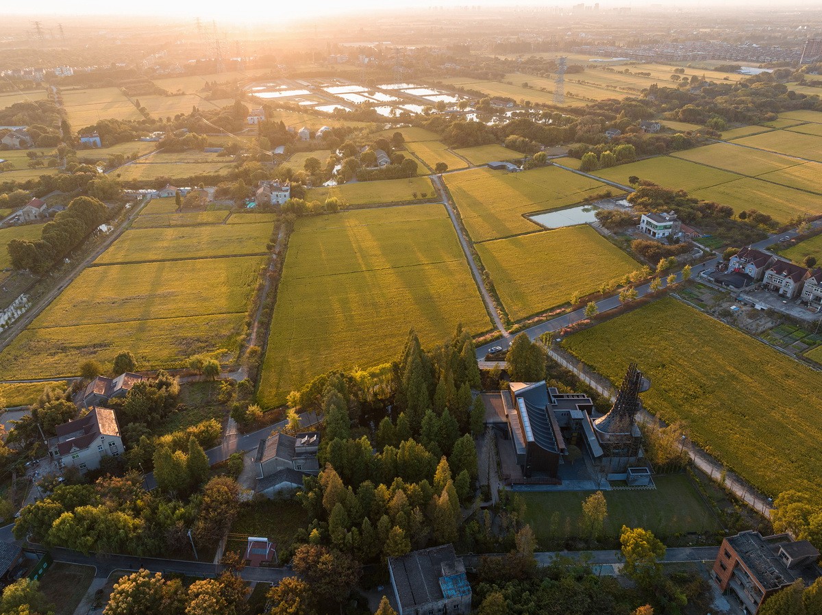BIM建筑|桐乡濮院红旗漾杉林部落共享餐厅 / 上海严旸建筑设计工作室