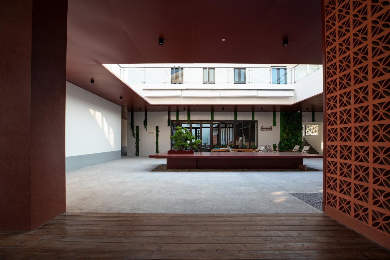 BIM建筑|此时此地：建在花卉园里的小房子—港沿花卉交流中心 / 创霖-泽柏