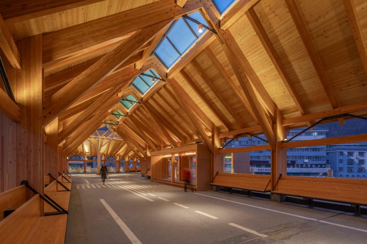 BIM建筑|康县新人字桥及周边商业街更新设计 / 三文建筑 何崴工作室