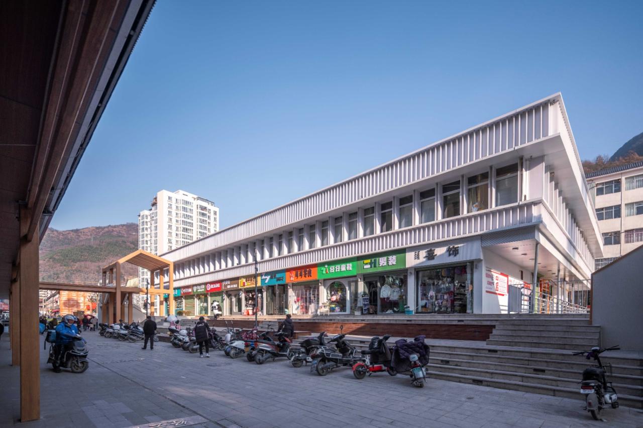 BIM建筑|康县新人字桥及周边商业街更新设计 / 三文建筑 何崴工作室