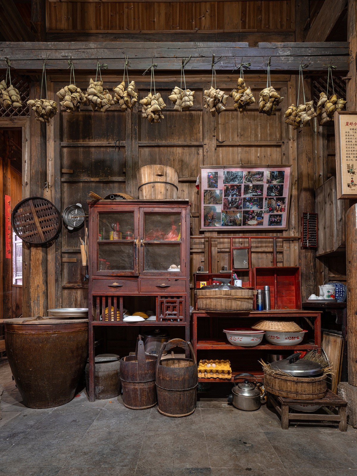 BIM建筑|村庄文化：一砖一瓦，寻回乡愁，婺源篁岭营造记 / 婺源县村庄文化传媒有限公司