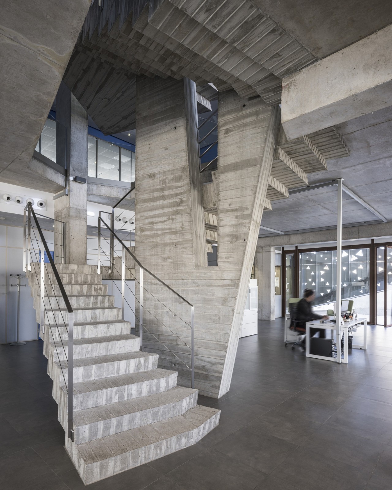 BIM建筑|微生物化学实验室 / PENELAS ARCHITECTS